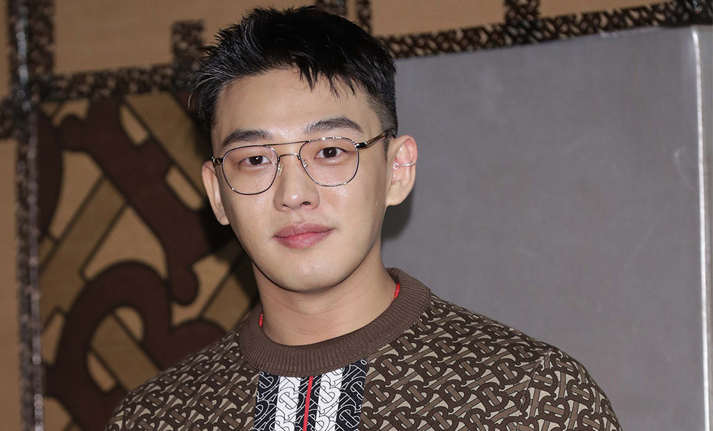 Yoo Ah-In, Burberry Yoo Ah-In, Burberry